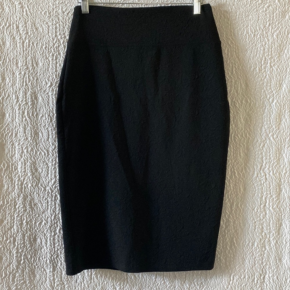 I'm In Love With Derek Heart Textured Midi Pencil Skirt